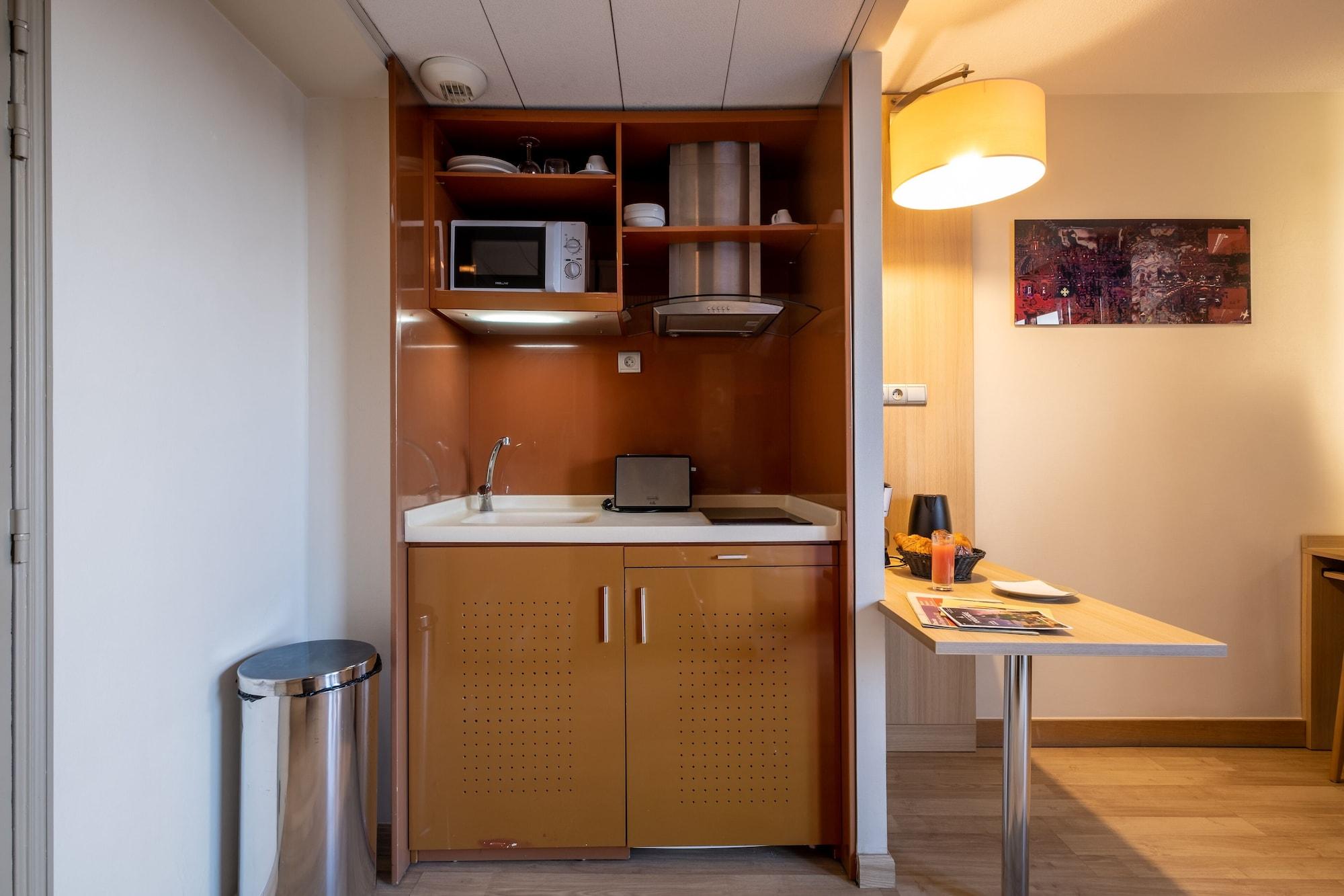 Clarion Aparthotel Toulouse Blagnac Airport Exteriör bild