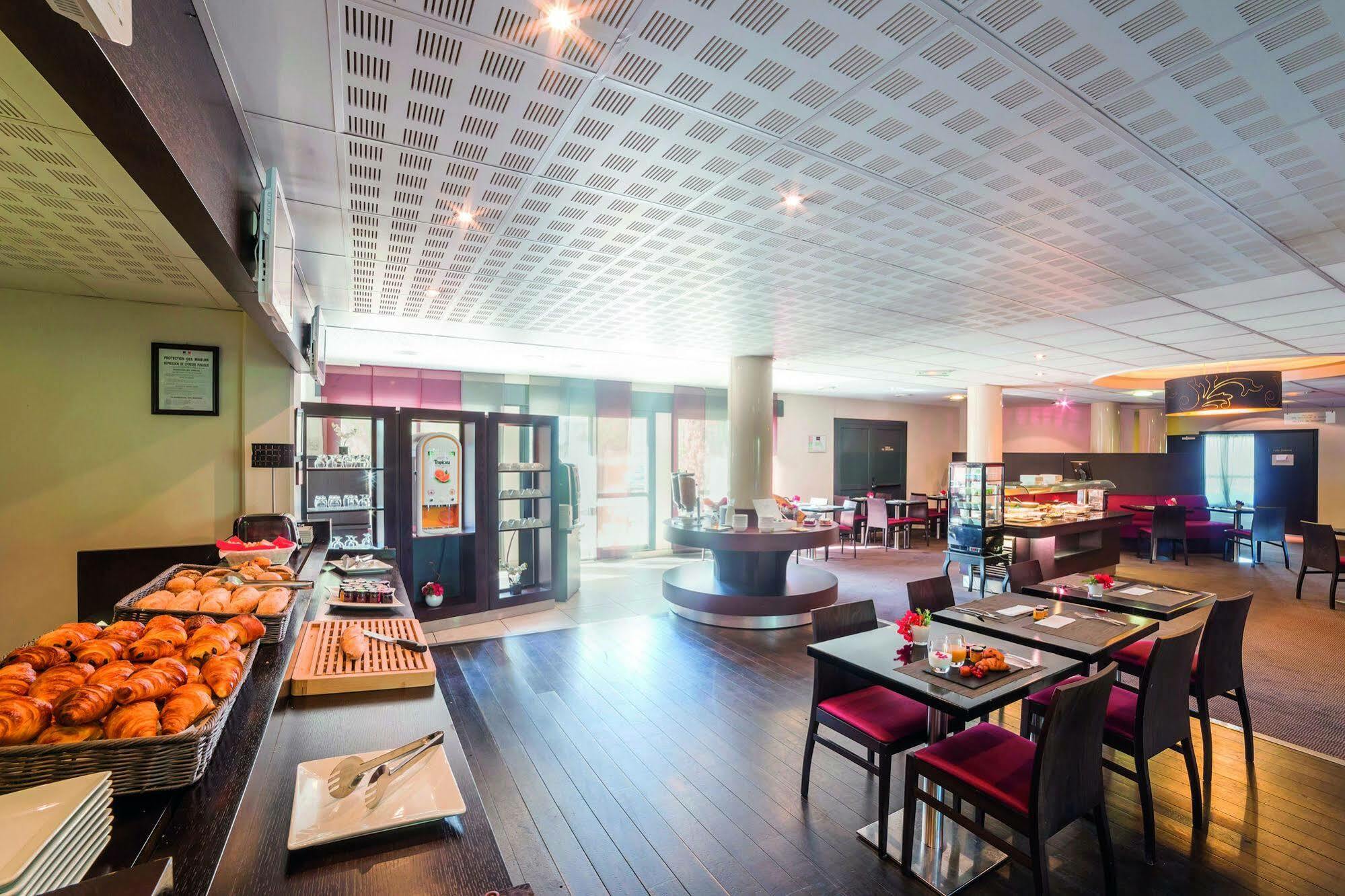 Clarion Aparthotel Toulouse Blagnac Airport Exteriör bild